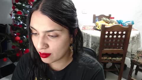 Snapshot of alix_beltran chatting on December 1, 2025, 2:38 am Alix online show from December 1, 2025, 2:38 am