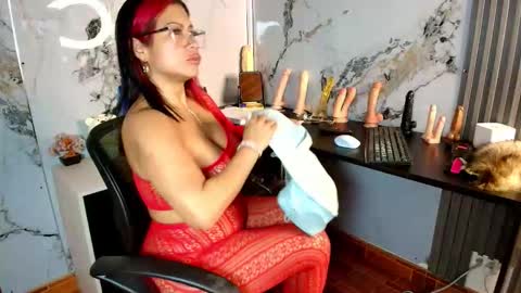 Snapshot of alixlong chatting on February 13, 2026, 3:13 am Alix online show from February 13, 2026, 3:13 am