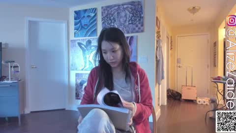 Alize Zaide online show from February 28, 2025, 6:20 pm