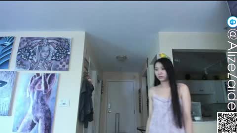 Snapshot of alizezaide chatting on May 3, 2026, 8:04 pm Alize Zaide online show from May 3, 2026, 8:04 pm