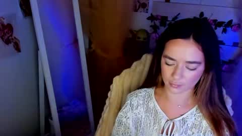 Snapshot of allana_dream chatting on July 3, 2026, 12:00 pm Allana online show from July 3, 2026, 12:00 pm