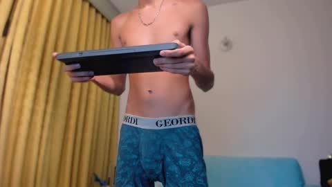 Snapshot of allangil chatting on January 5, 2025, 3:22 am Allan online show from January 5, 2025, 3:22 am