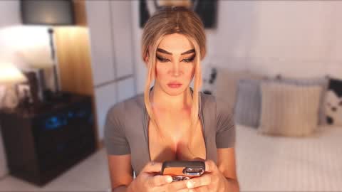 Miss Gia online show from January 22, 2025, 12:27 am