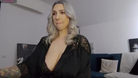 A day u didnt smile is a lost day online show from February 19, 2025, 8:55 am