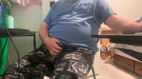 Allergictolove online show from November 21, 2025, 3:11 pm