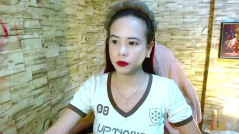 Lavinia  online show from June 23, 2026, 11:36 pm