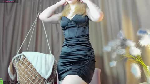 alli_aster online show from March 22, 2026, 1:20 am