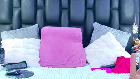 Allicia online show from February 16, 2025, 10:10 pm