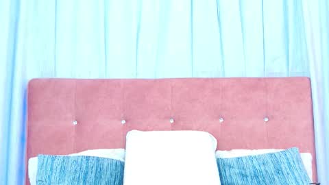 Allicia online show from October 30, 2025, 7:14 pm