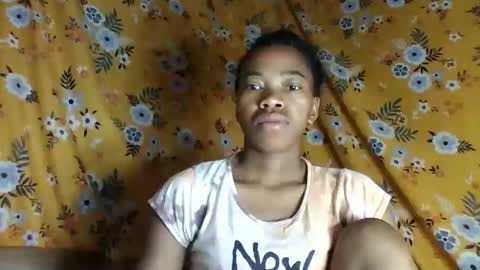 Snapshot of alliciax632770 chatting on November 29, 2025, 1:41 am alliciax632770 online show from November 29, 2025, 1:41 am