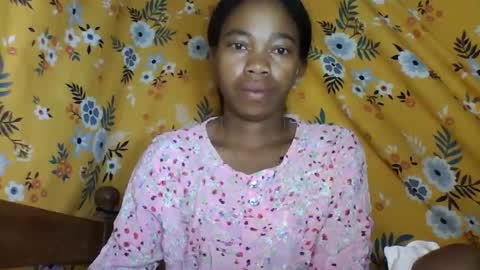 alliciax632770q online show from April 25, 2026, 12:24 am