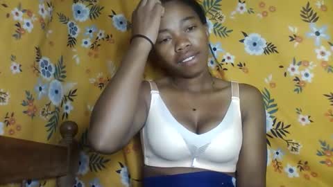 alliciax632770q online show from May 21, 2026, 1:56 am