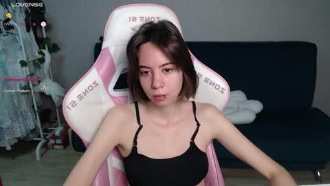 Snapshot of allie_hazie chatting on October 31, 2025, 12:33 am alice online show from October 31, 2025, 12:33 am