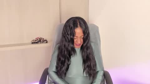 Snapshot of alliebennet chatting on February 18, 2026, 8:16 pm ALISON online show from February 18, 2026, 8:16 pm