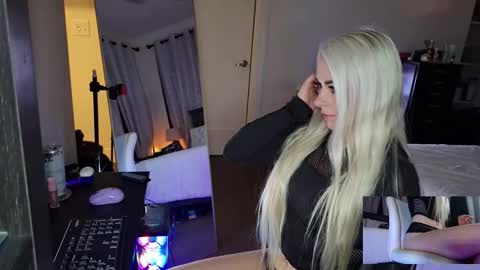 Allie Fyre online show from October 22, 2025, 2:34 am