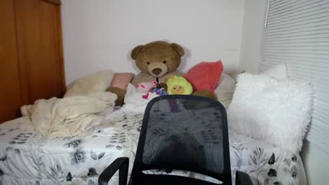 Allie  online show from December 15, 2024, 10:47 pm