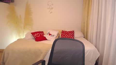 Allie  online show from March 5, 2026, 6:37 pm