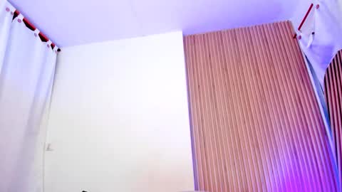 allison_fosther online show from October 21, 2025, 3:18 am