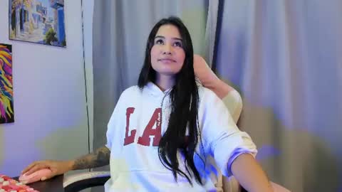 Snapshot of allison_love chatting on June 13, 2026, 2:09 am allison online show from June 13, 2026, 2:09 am