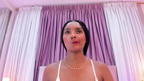 Snapshot of allisonn_bell chatting on December 31, 2024, 1:52 pm Allison online show from December 31, 2024, 1:52 pm