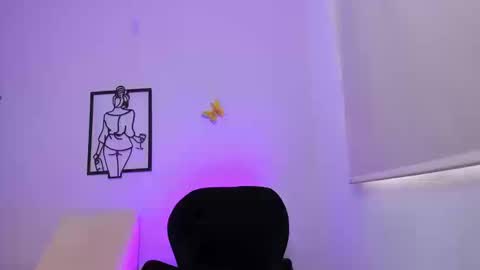 Snapshot of allisonn_bell chatting on September 11, 2025, 8:42 pm Allison online show from September 11, 2025, 8:42 pm