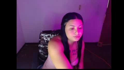 Alisson online show from May 3, 2026, 4:07 am