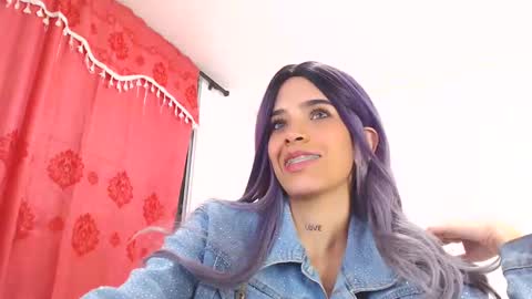 Salome  online show from February 17, 2025, 6:09 am