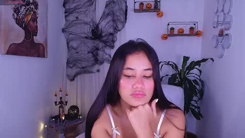 Snapshot of allisxxnn_fox chatting on October 17, 2025, 1:14 pm Allisxn Fox online show from October 17, 2025, 1:14 pm