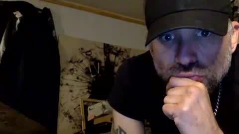 allitrunnin online show from December 4, 2025, 6:44 am