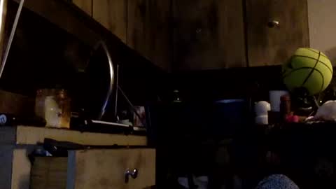 allitrunnin online show from December 14, 2025, 1:44 am