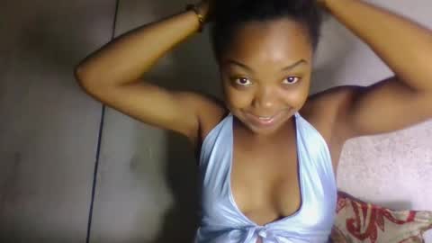 Snapshot of allizida01 chatting on May 15, 2026, 11:28 am allizida01 online show from May 15, 2026, 11:28 am