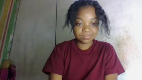 Snapshot of allizida01 chatting on May 17, 2026, 5:05 am allizida01 online show from May 17, 2026, 5:05 am