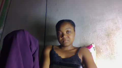 Snapshot of allizida01 chatting on May 27, 2026, 7:00 pm allizida01 online show from May 27, 2026, 7:00 pm