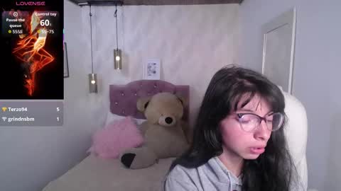 Snapshot of alllyson_ chatting on February 21, 2026, 8:10 pm alison online show from February 21, 2026, 8:10 pm
