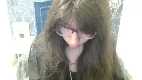 Snapshot of alllyson_ chatting on May 20, 2026, 8:15 pm alison online show from May 20, 2026, 8:15 pm