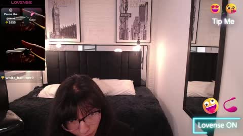 Snapshot of alllyson_ chatting on May 21, 2026, 8:27 pm alison online show from May 21, 2026, 8:27 pm