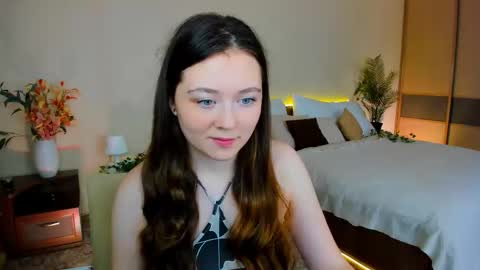 alluringeyess online show from October 10, 2025, 11:20 am