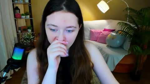 alluringeyess online show from January 19, 2026, 4:22 pm