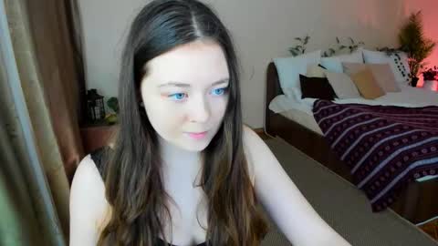 alluringeyess online show from February 7, 2026, 10:30 am