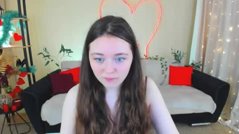 Snapshot of alluringeyess chatting on May 16, 2026, 4:28 pm alluringeyess online show from May 16, 2026, 4:28 pm