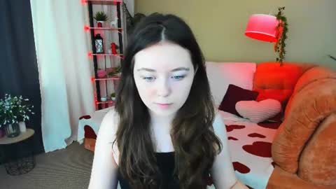 alluringeyess online show from June 20, 2026, 4:15 am