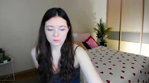 alluringeyess online show from June 29, 2026, 11:21 am