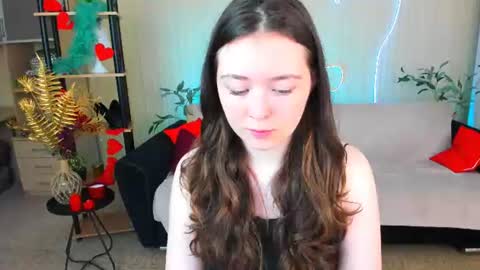 alluringeyess online show from July 18, 2026, 9:13 am