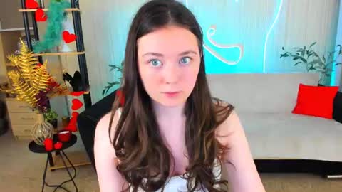 alluringeyess online show from July 19, 2026, 5:16 pm