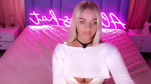 AlwaysHot online show from April 6, 2026, 5:30 am