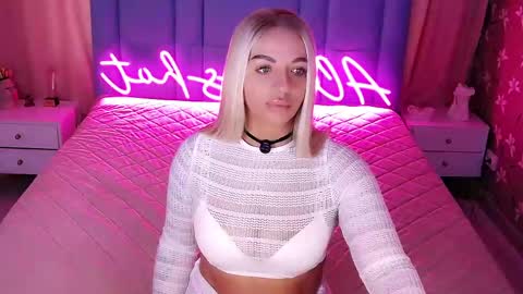 AlwaysHot online show from April 12, 2026, 2:16 am