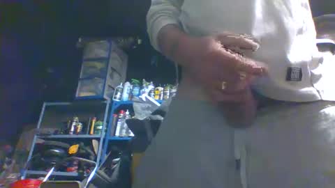 Snapshot of allwolf0323 chatting on October 10, 2025, 9:19 am allwolf0323 online show from October 10, 2025, 9:19 am