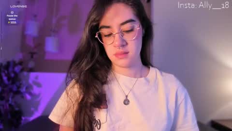 Snapshot of ally_addams chatting on March 12, 2025, 3:57 am Ally online show from March 12, 2025, 3:57 am