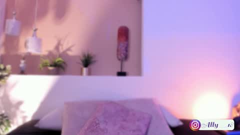 Snapshot of ally_addams chatting on November 6, 2025, 4:24 am Ally online show from November 6, 2025, 4:24 am