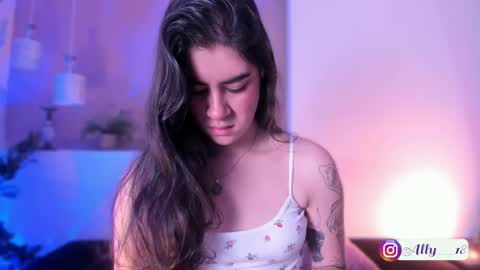 Snapshot of ally_addams chatting on November 11, 2025, 4:12 am Ally online show from November 11, 2025, 4:12 am